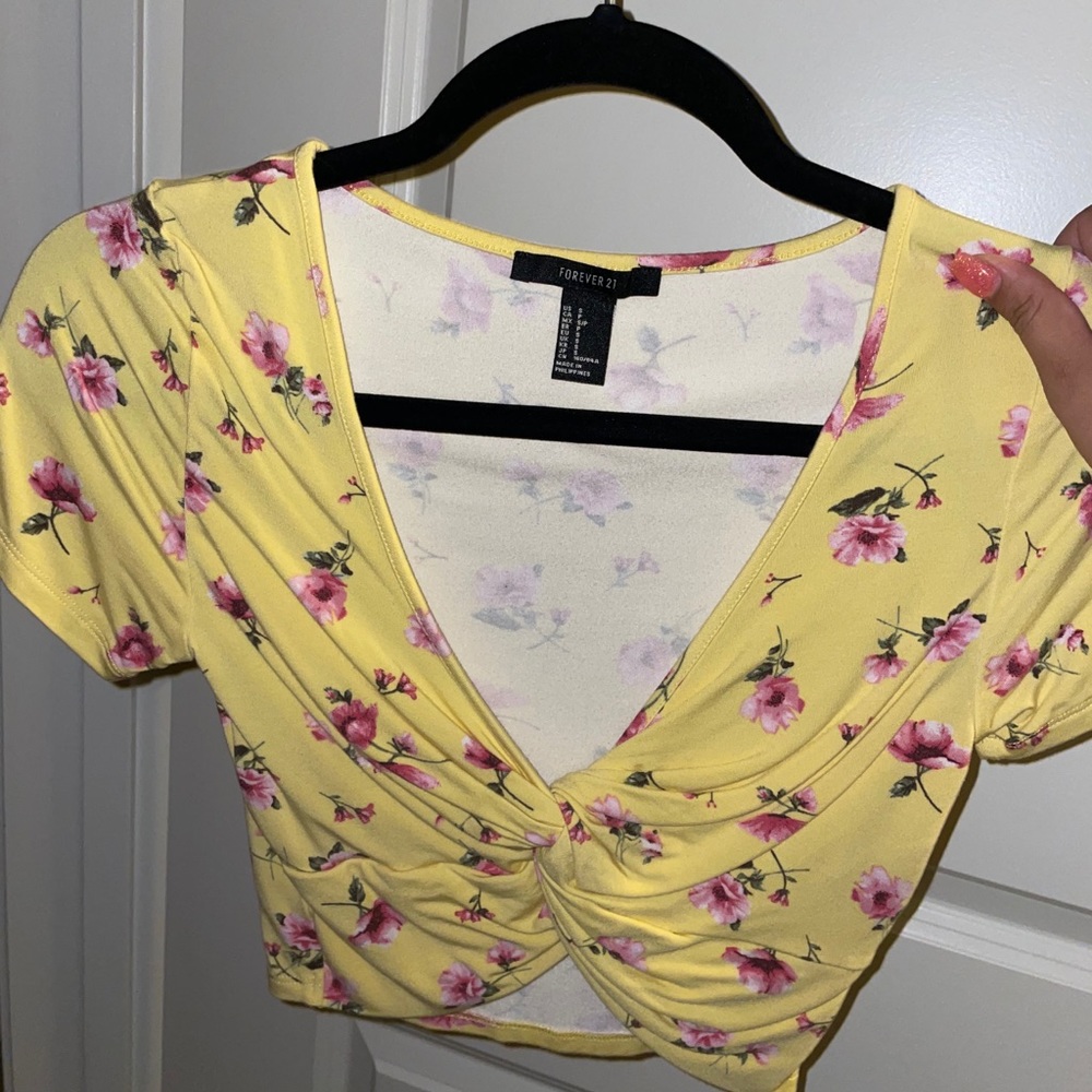 Crop top